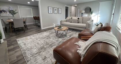 5BR Family Home • Sleeps 11 • Game Room • Near Ski Resorts & Downtown SLC