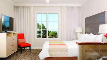 2 bedrooms, iron/ironing board, travel crib, free WiFi