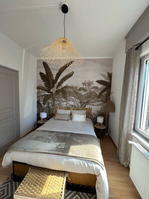 2 bedrooms, iron/ironing board, free WiFi, bed sheets