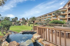 Outdoor pool, a heated pool - Club Paradise Beach Condo-Top Floor, Ocean View, King Bed, Pet Friendly (Galveston)