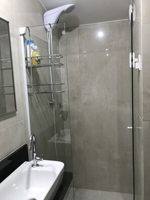 Ensemble douche/baignoire