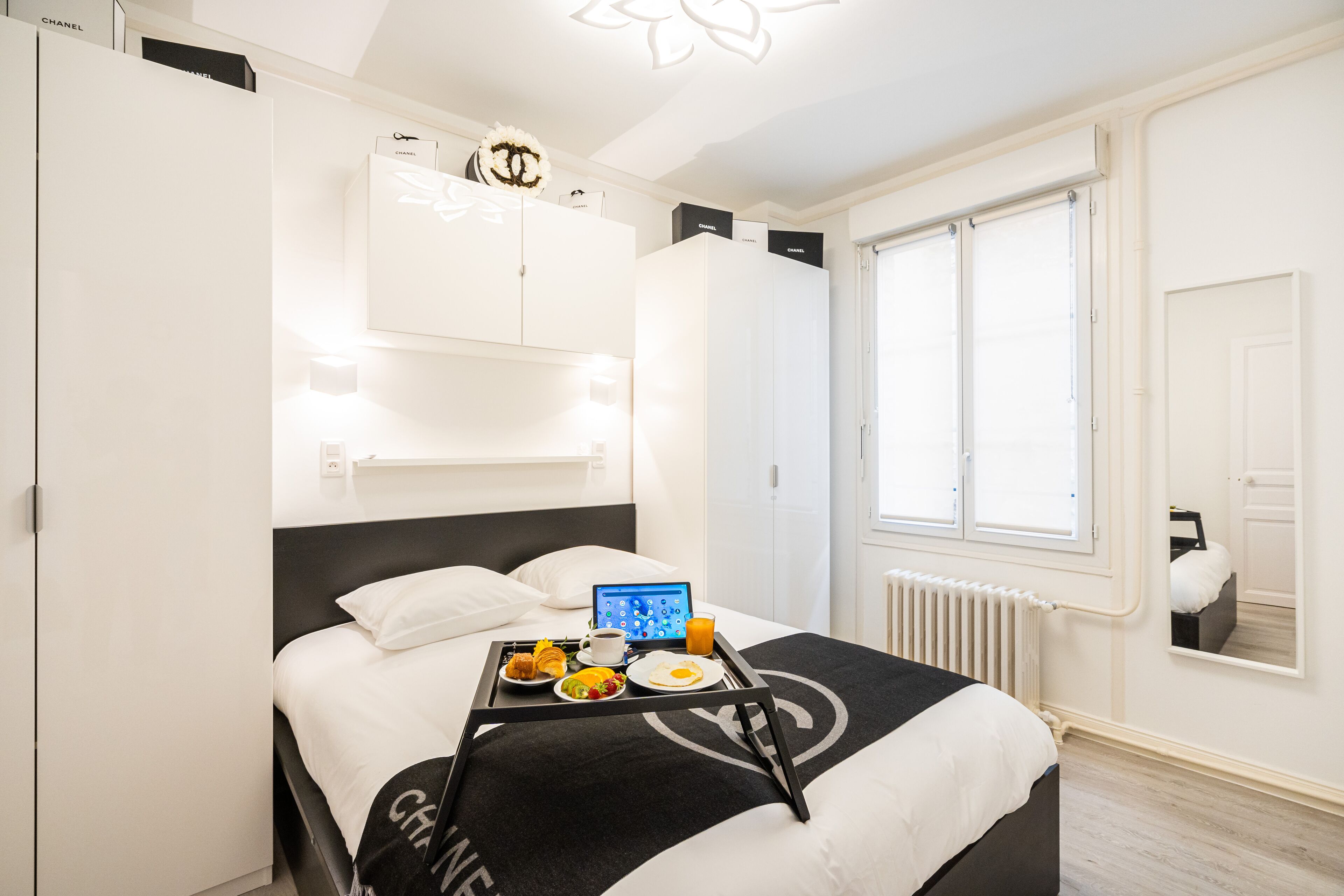 2 bedrooms, iron/ironing board, travel cot, free WiFi