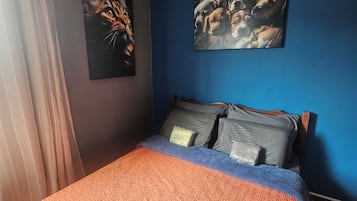 Quarto quádruplo conforto | Wi-Fi de cortesia, roupa de cama