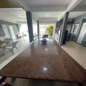 숙박 시설 구내