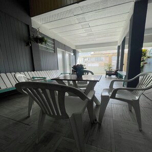 숙박 시설 구내