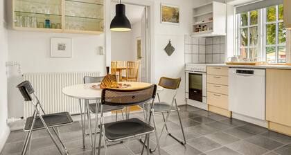 Nice home in KvĂŠrndrup with kitchen