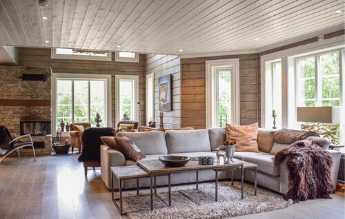 Lovely home in Vossestrand with WiFi