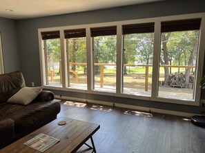 智能电视、立体声音响