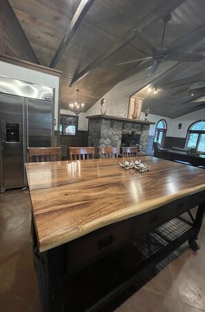 Dining - Pinetop Lakeside Cozy Cabin (Pinetop)