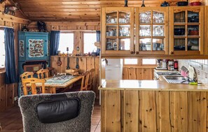 冷蔵庫、オーブン、コンロ、食器洗い機