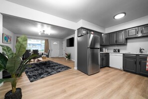 Private kitchen - Shapes of Mauve - Relaxing Home & Eye-Pleasing Art (Anchorage)