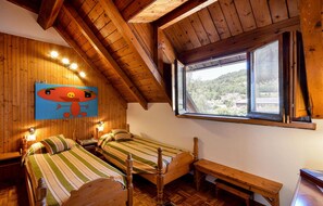 2 Schlafzimmer, Bügeleisen/Bügelbrett, Reisekinderbett, kostenloses WLAN