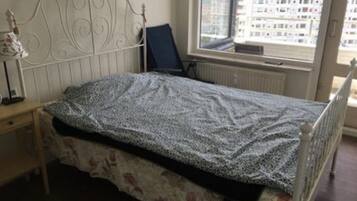 2 kamar tidur, Wi-Fi gratis, dan seprai linen