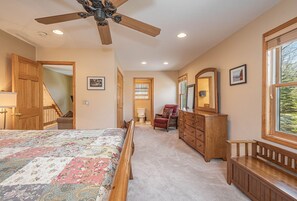 Casa, varias camas, hidromasaje | 5 habitaciones, decoración personalizada y muebles diferentes 