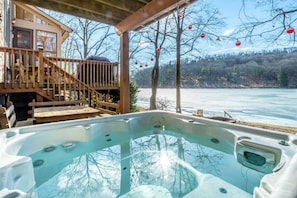 House (5 Bedrooms) | Property amenity - Gone Fish Inn by Taylor Made Deep Creek (McHenry)