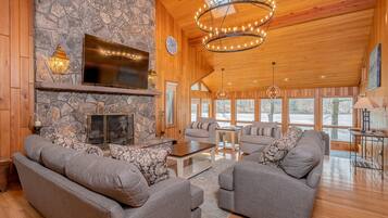 House (5 Bedrooms) | Property amenity