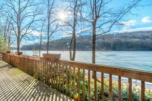 House (5 Bedrooms) | Property amenity - Gone Fish Inn by Taylor Made Deep Creek (McHenry)