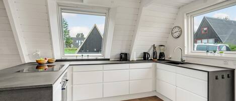 Fridge, dishwasher, coffee/tea maker