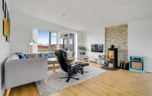 Smart-tv en een open haard
