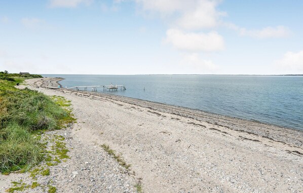 Nära stranden och fiske