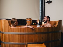 Couples treatment rooms, Turkish bath, body treatments, hydrotherapy