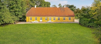 6 bedroom gorgeous home in Kværndrup