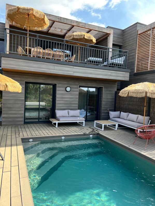 Outdoor pool, a heated pool