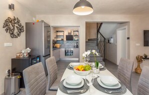 Fridge, microwave, oven, stovetop - Pet friendly home in Sveti Ivan Dobrinjski (Sveti Ivan Dobrinjski)