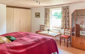 4 bedrooms