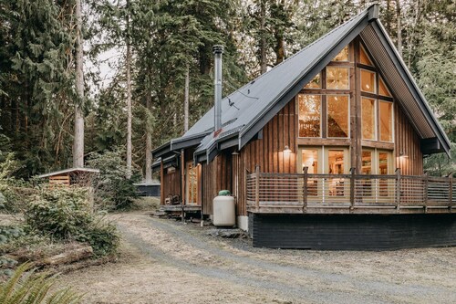 Mt. Baker Rim Cabin #79 - Hot Tub - WiFi - Pets Ok