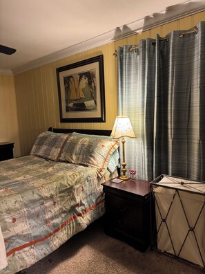 2 chambres, fer et planche Ă repasser, Wi-Fi gratuit, draps fournis