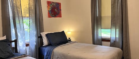 2 chambres, bureau, fer et planche à repasser, Wi-Fi gratuit