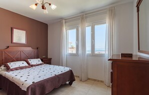 3 makuuhuonetta, ilmainen Wi-Fi, vuodevaatteet