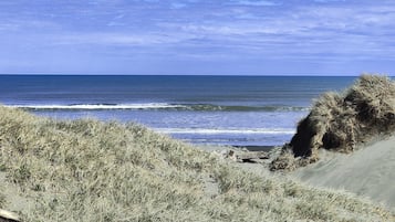 Una spiaggia nelle vicinanze