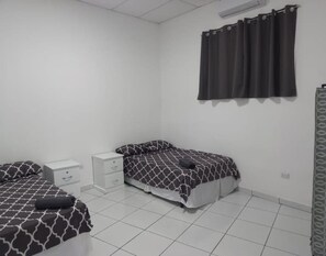4 bedrooms, iron/ironing board, travel cot, free WiFi