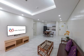 Suite estudio presidencial | Ropa de cama hipoalergénica, edredón y camas con pillow-top 
