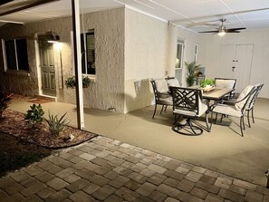 Outdoor dining