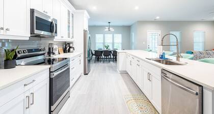 Newly built 5 Bedroom Rancher with 2 master's and a big yard with playground
