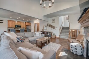 Smart-TV, peis og stereoanlegg