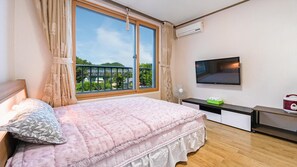 Basic Room, 1 Bedroom (201) | 1 bedroom, free WiFi - Samcheok Haeoreum Pension (Samcheok)