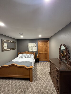 4 quartos, berço de viagem, Wi-Fi de cortesia, roupa de cama