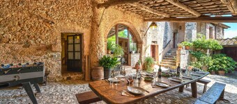 Maison de Campagne à Monteriggioni avec 6 chambres à coucher, 12 couchages