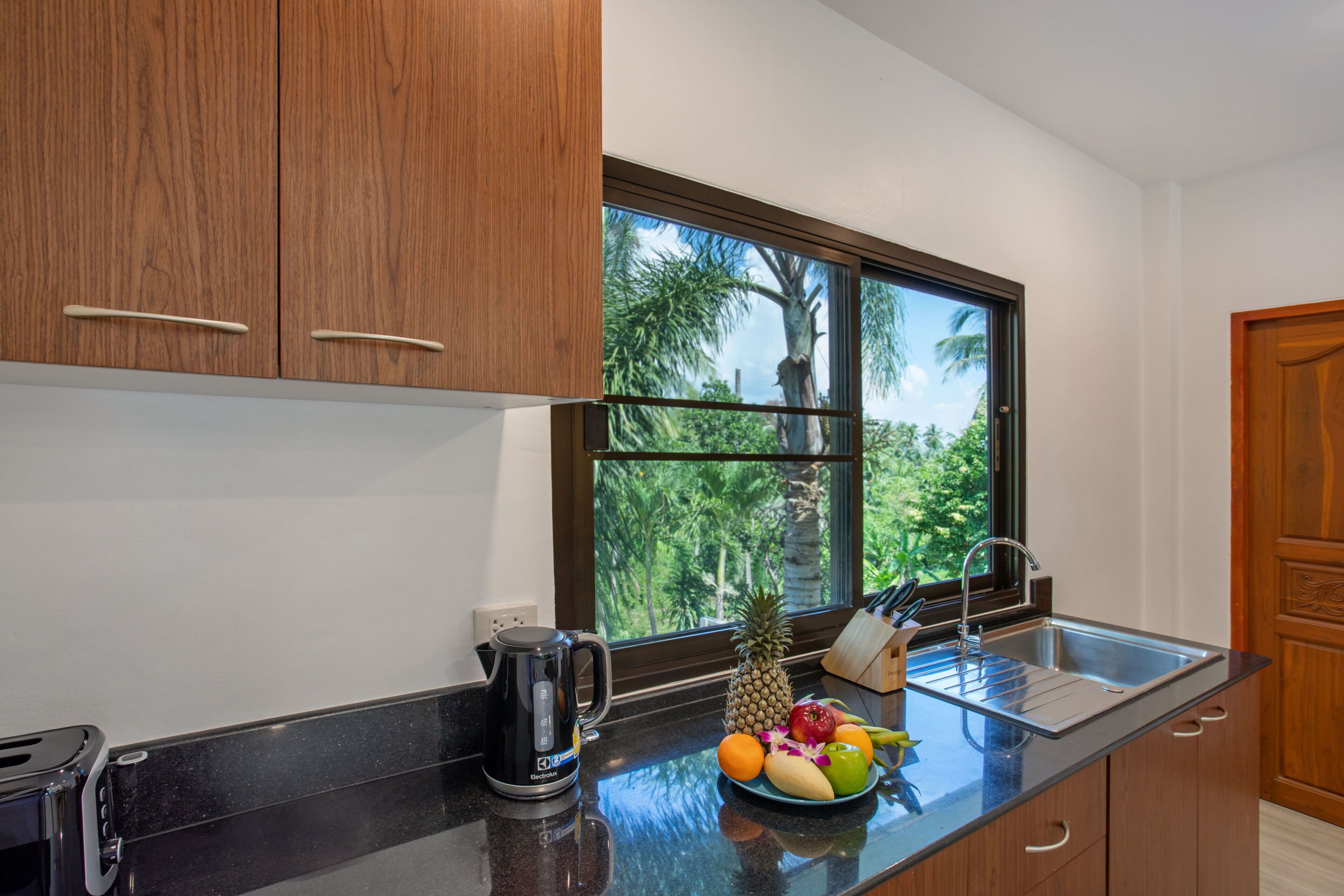 Vila conforto | Cozinha privada | Geladeira, micro-ondas, cooktop, talheres/pratos/utensílios de cozinha