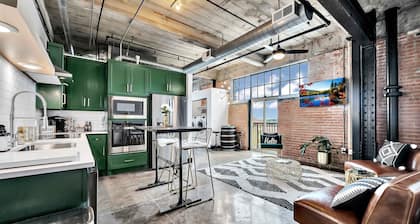 Oso Condo- Walk To The Silos