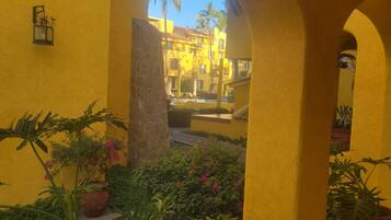 Enceinte de lâhĂ©bergement