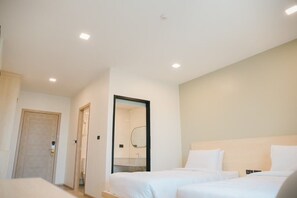 Premium bedding, desk, free WiFi, wheelchair access - MAYUU AYUTTHAYA HOTEL (Ayutthaya)