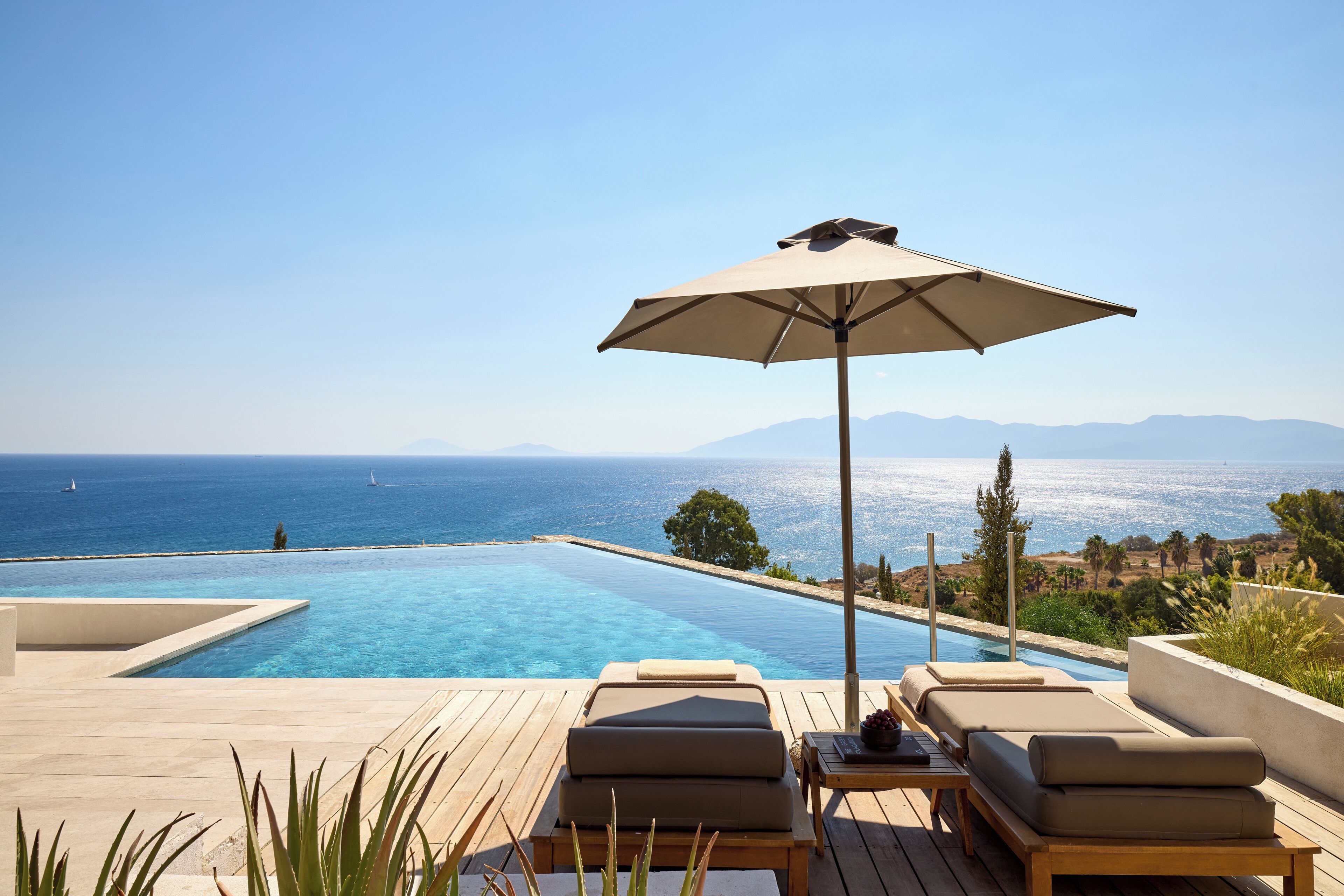 The Villa | Private pool