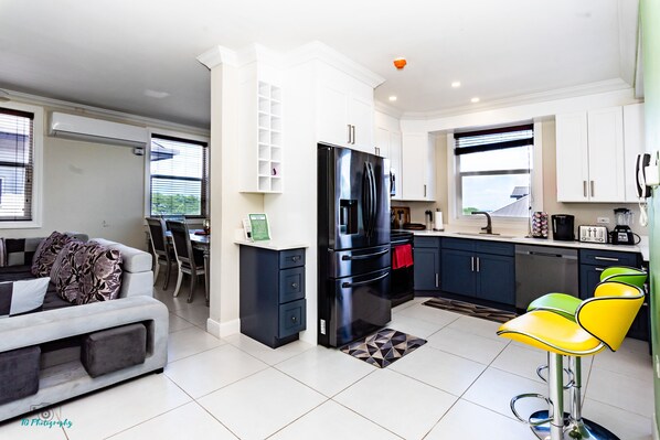 Fridge, microwave, oven, stovetop