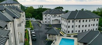 Partial Ocean View Luxury Apartment, Amenities, and Private Chef