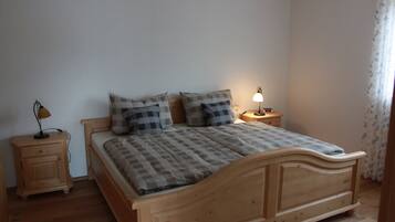 1 Schlafzimmer, Zimmersafe, Bügeleisen/Bügelbrett, kostenloses WLAN